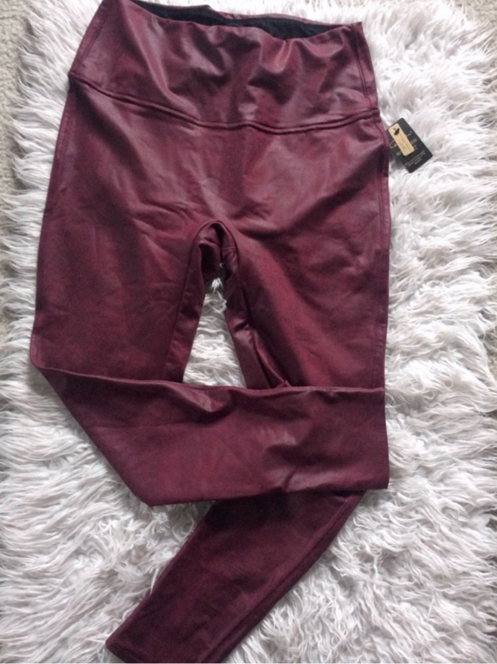 NWT DG2 Diane Gilman Burgundy Slim & Sleek Coated Leggings